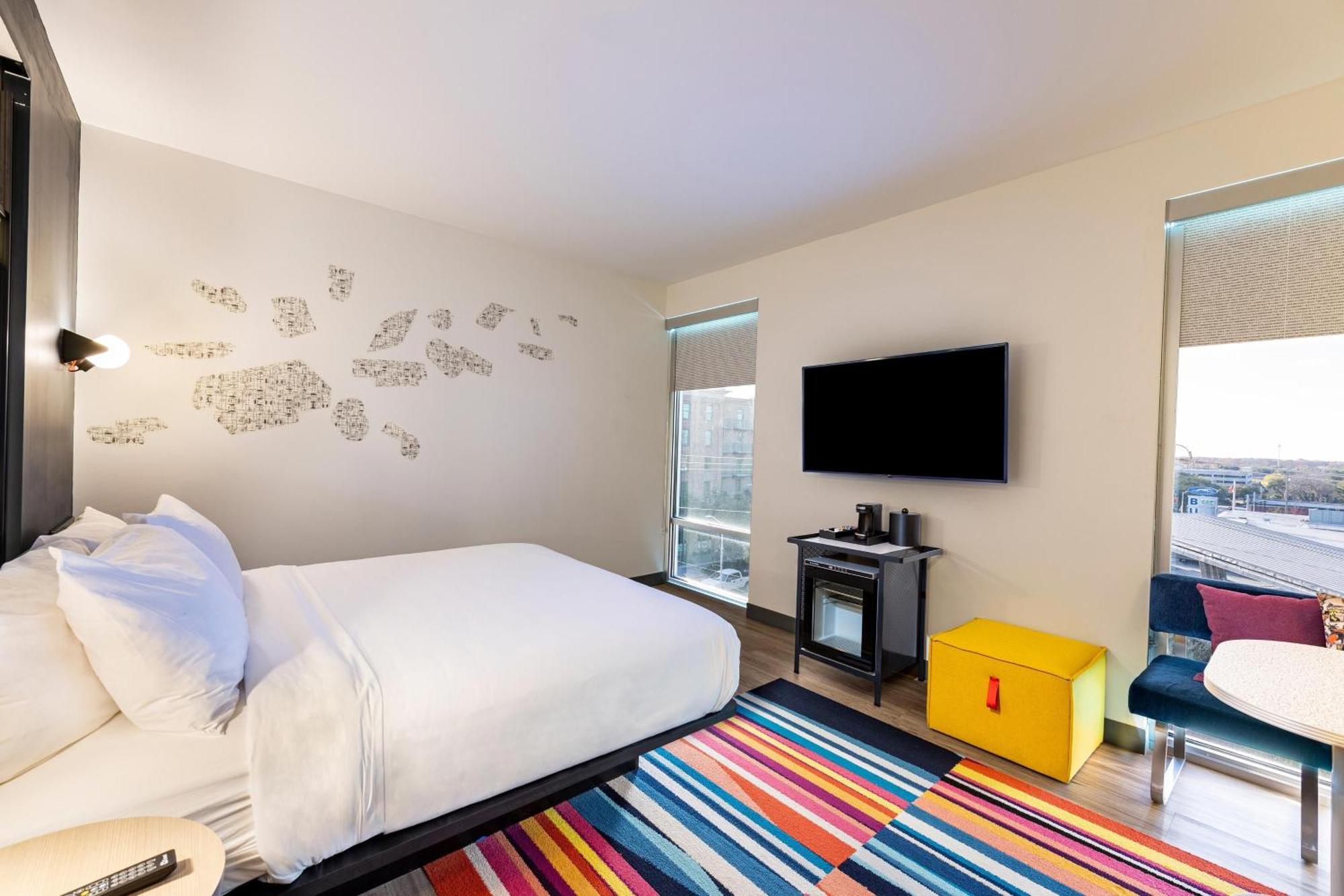Aloft Downtown Historic District 3* Savannah